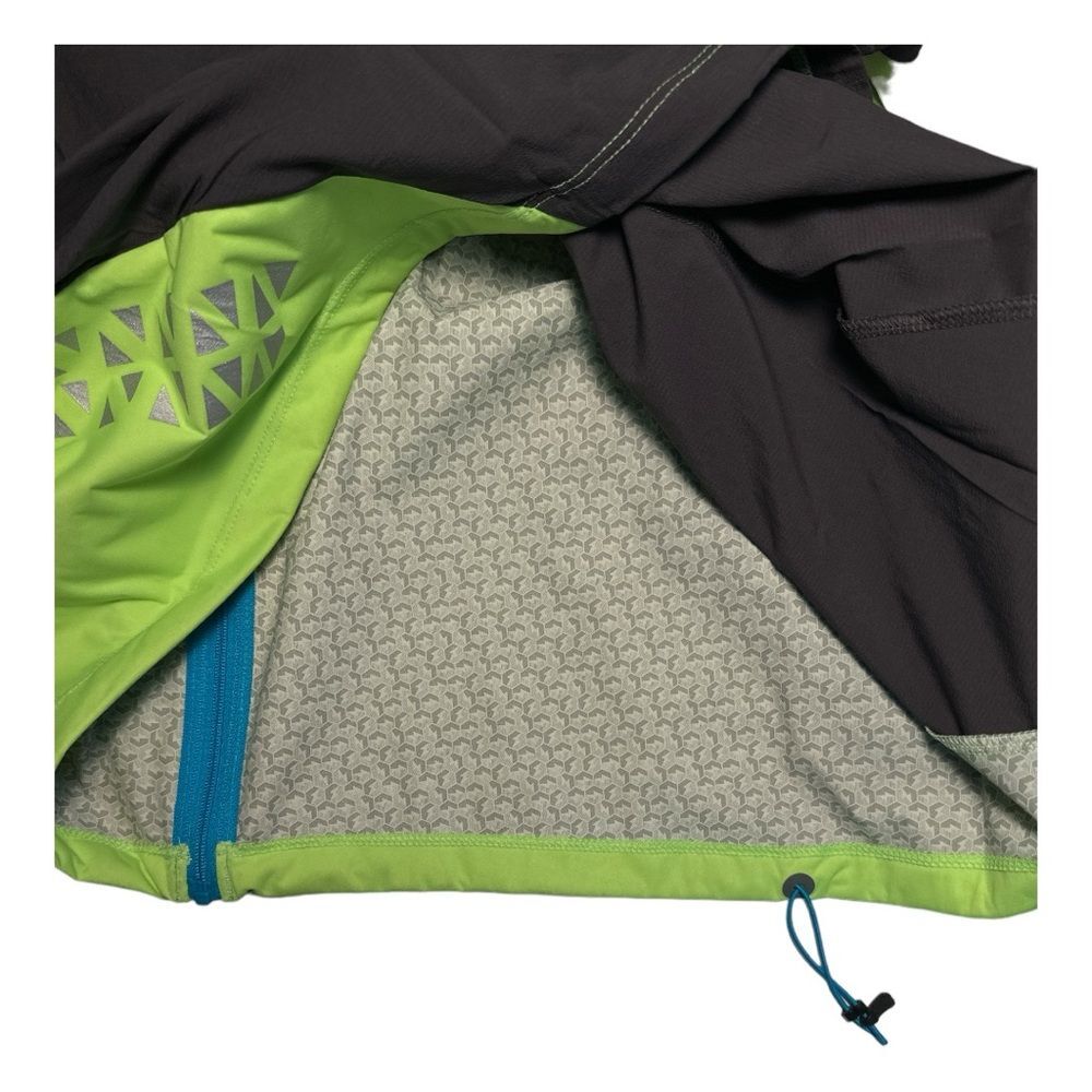 The North Face Women's High-Vis Lime Green and Black Windbreaker Jacket - Picture 4 of 14